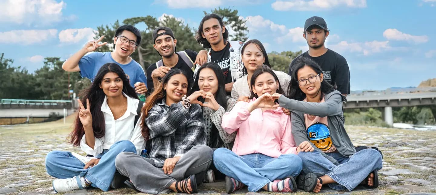 School website photograph · 京都コンピュータ学院鴨川校 京都日本語研修センター