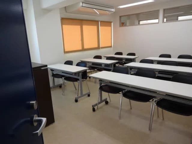 School website photograph · 北海道日本語学院札幌本校