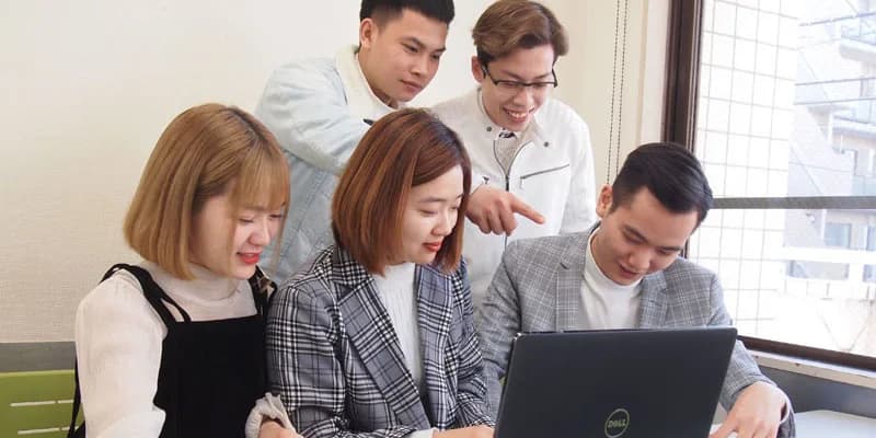 School website photograph · インターナショナル・スクールオブビジネス
