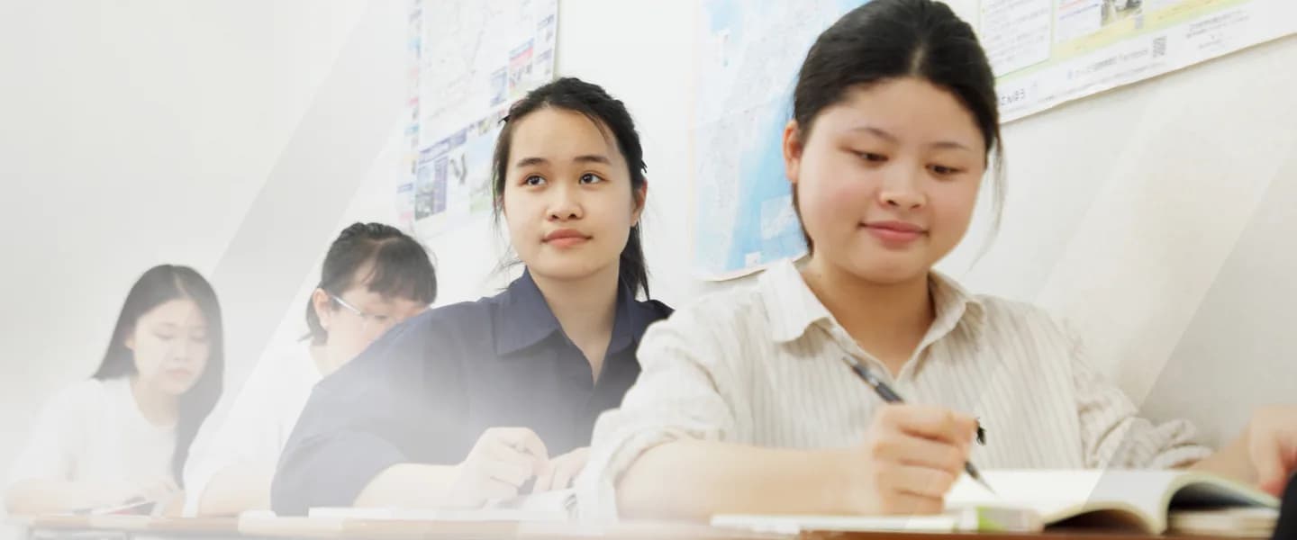School website photograph · Sun-A国際学院大江戸校