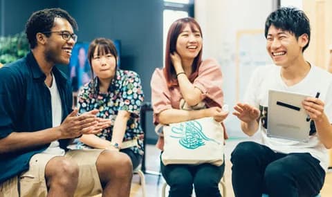 School website photograph · BTS言語学院