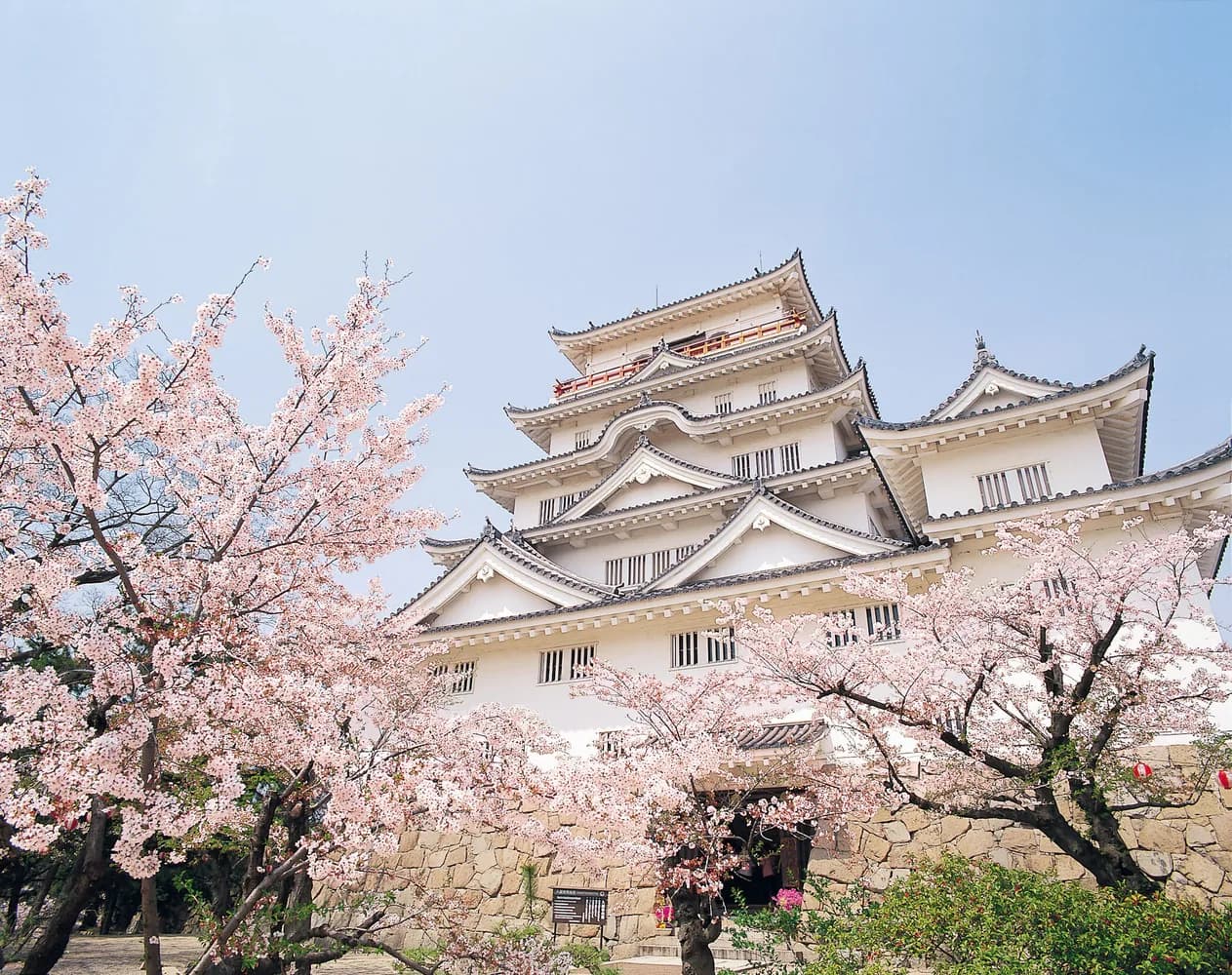 School website photograph · Japanese College Fukuyama