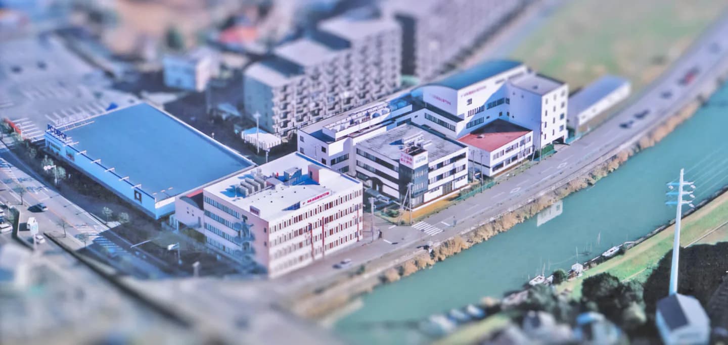 School website photograph · アール医療福祉専門学校