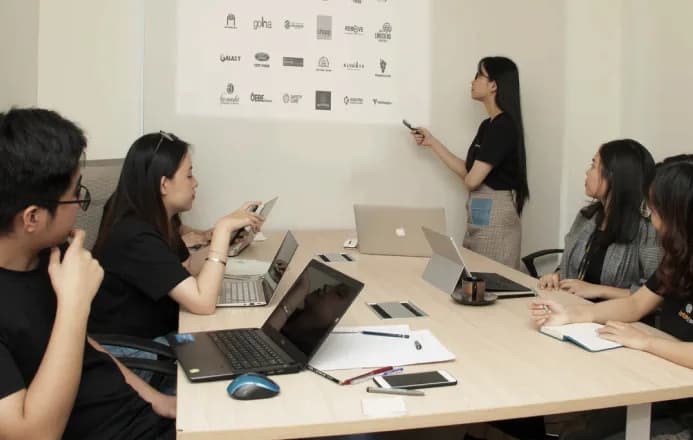 School website photograph · ＴｏｋｙｏＪａｐａｎｅｓｅＡｃａｄｅｍｙ