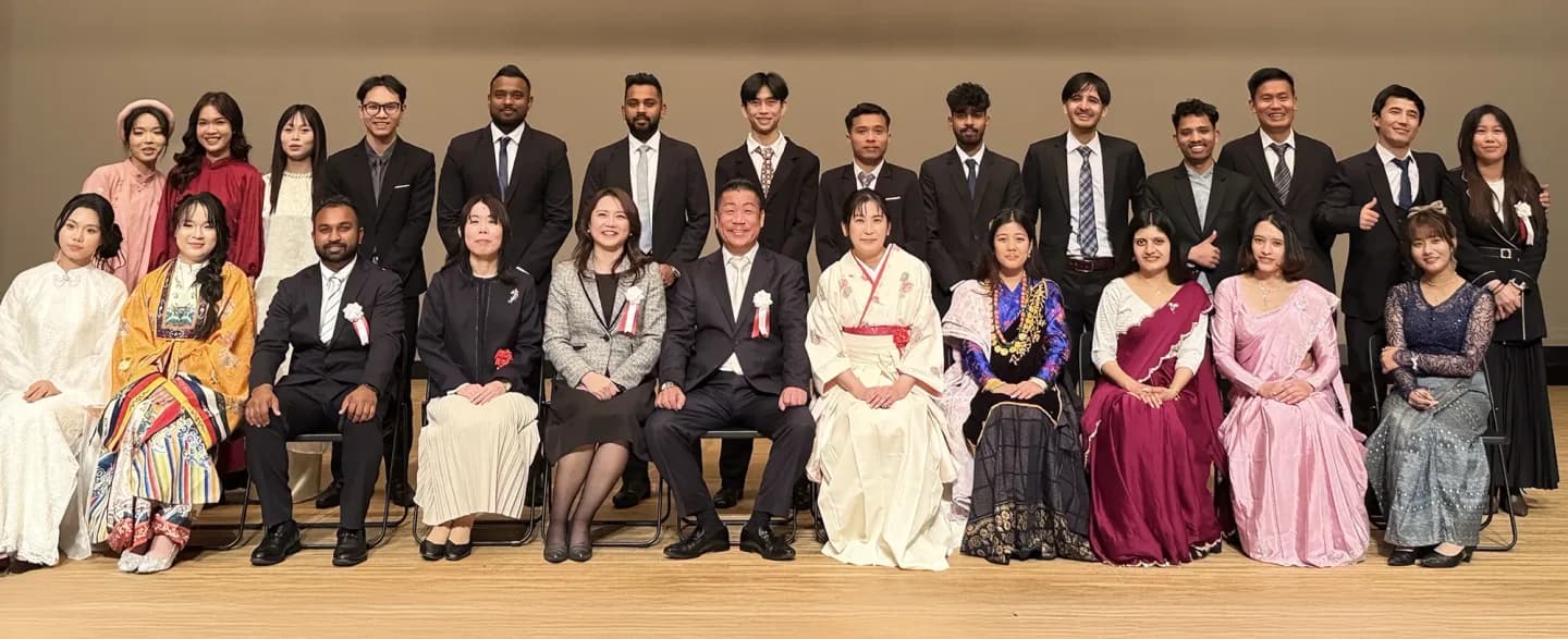 School website photograph · アクア日本語学院名古屋