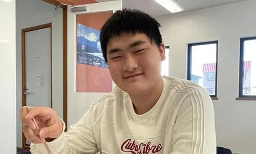School website photograph · 比企アカデミー日本語学校