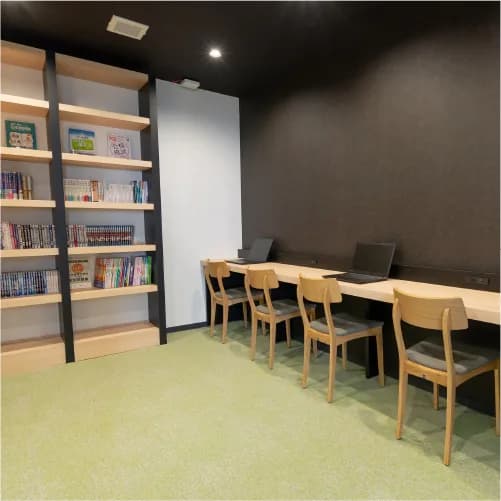 School website photograph · ＨＩＳＡＥ日本語学校北海道とまこまい校