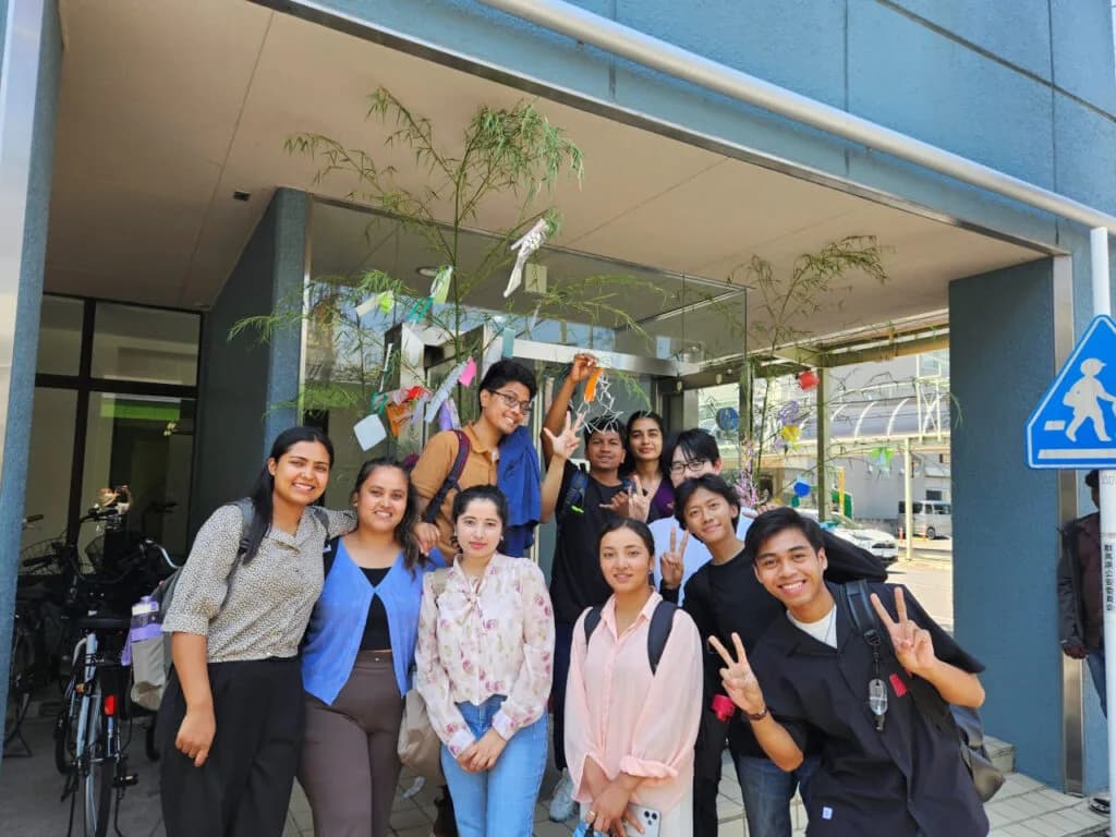 School website photograph · アッコラ日本語学院