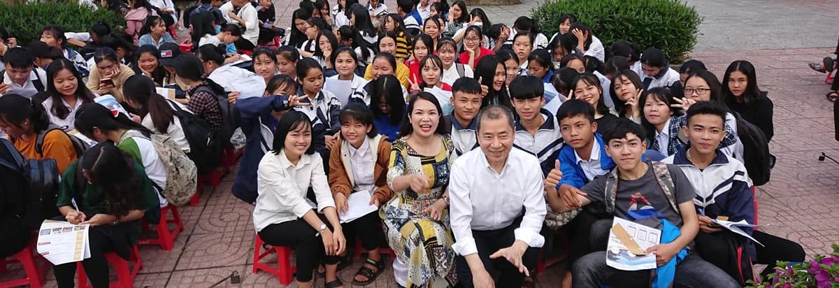 School website photograph · 神戸新長田日本語学院