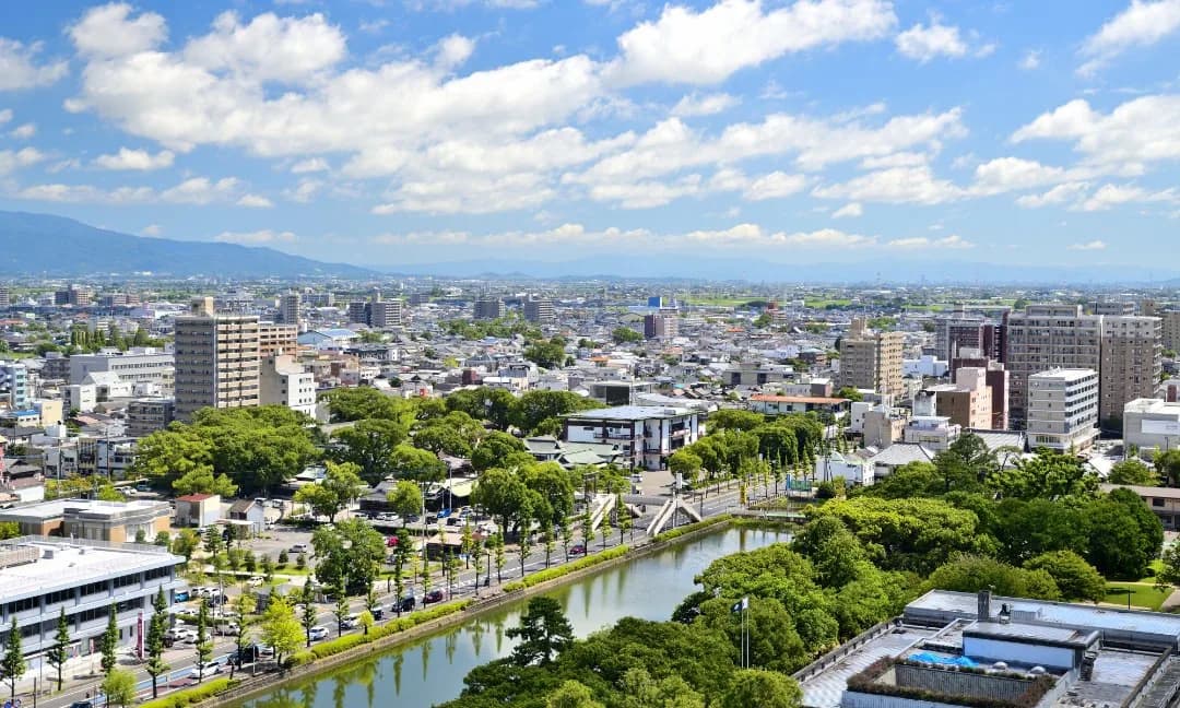 School website photograph · 佐賀ランゲージセンター