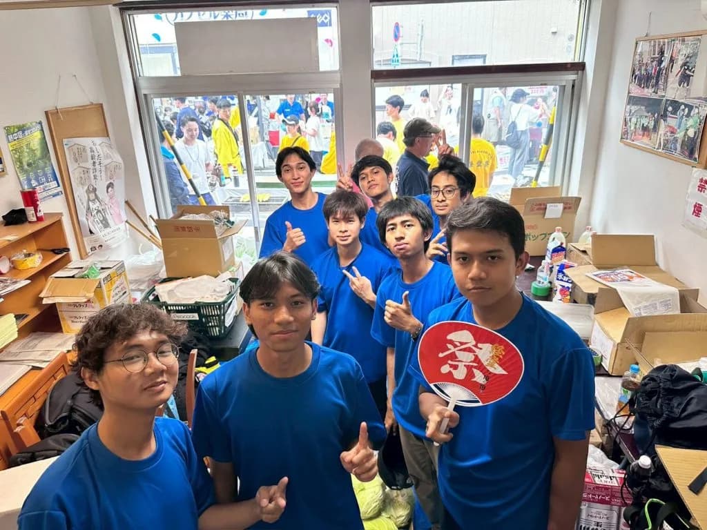 School website photograph · AOYAMA SCHOOL OF JAPANESE
