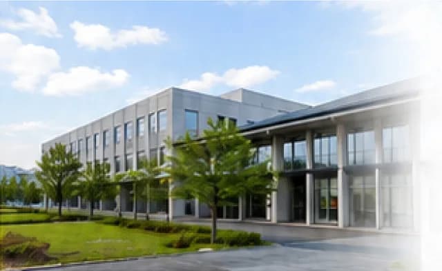 School website photograph · TOKYO SHOWA INTERNATIONAL COLLEGE