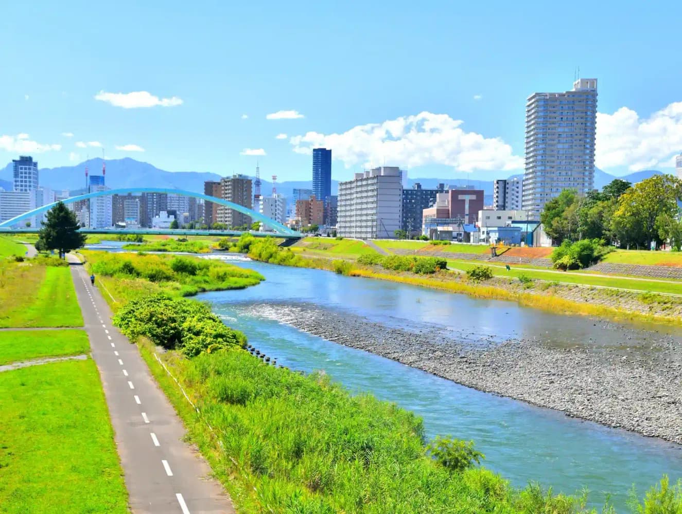 School website photograph · ICA国際会話学院アスク札幌校
